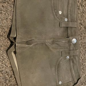 True Religion NWOT Lamb Leather shorts. Size 26
